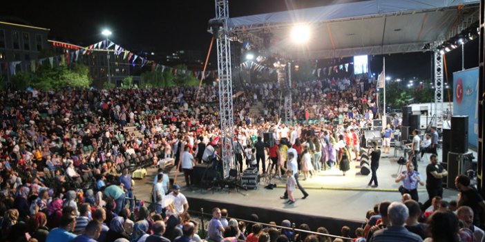 Trabzonlular, Darıca'da horona doydu
