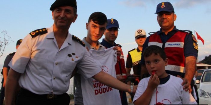 Trabzon'da çocuklar kırmızı düdükle hayat kurtaracak