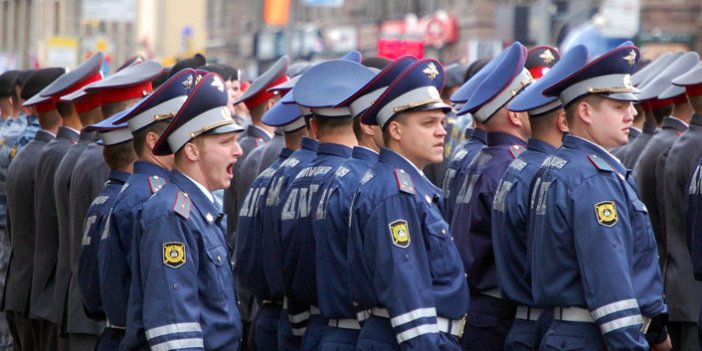 Moskova'da polise saldırı