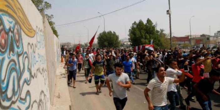 Basra’da sokağa çıkma yasağı ilan edildi