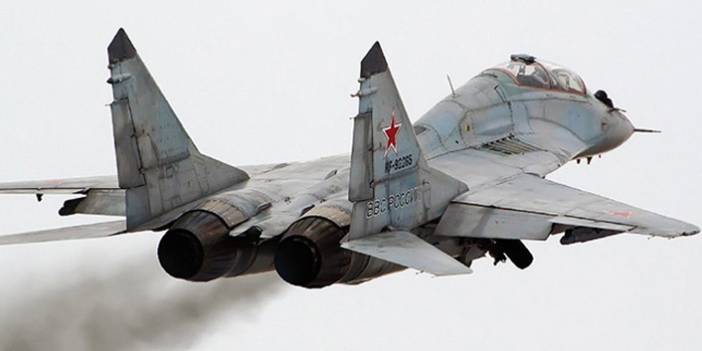 Rusya'da Mig-31 savaş uçağı düştü