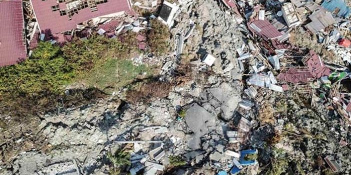 Endonezya Kıyameti yaşıyor - Deprem ve tsunamiden sonra...