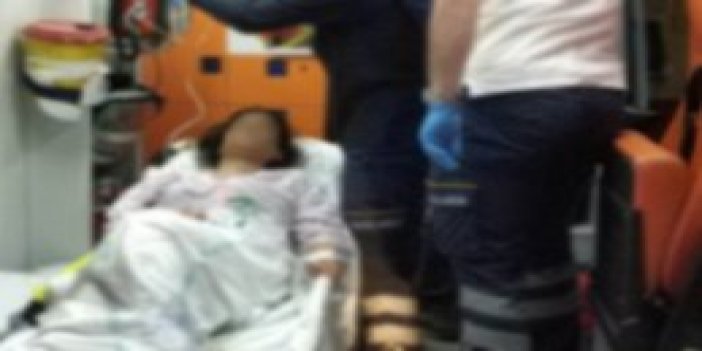 Iraklı genç kendini bıçakla ağır yaraladı