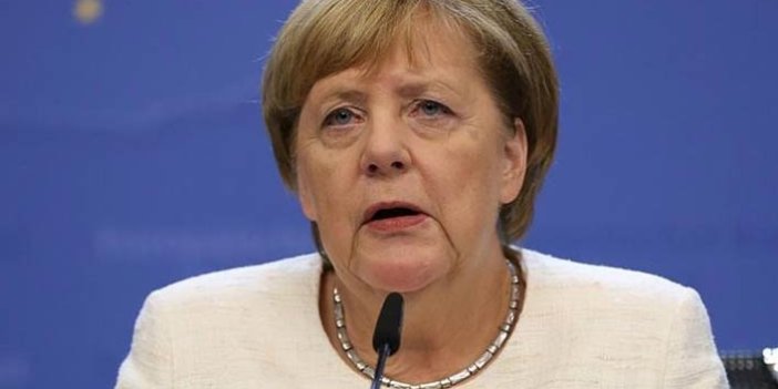 Merkel'den flaş karar