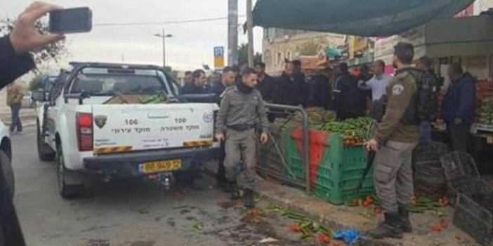İsrail polisi Filistinlilerin sebze pazarını dağıttı