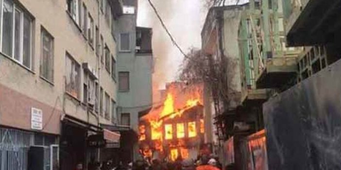 Korkutan yangın: 3 kişi kurtarıldı