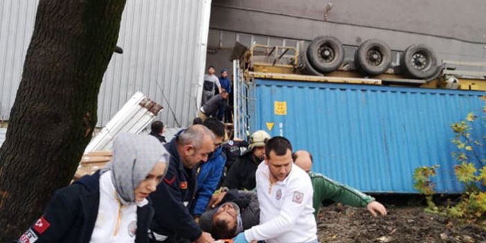 Bursa'da feci kaza: 2 ölü, 1 yaralı