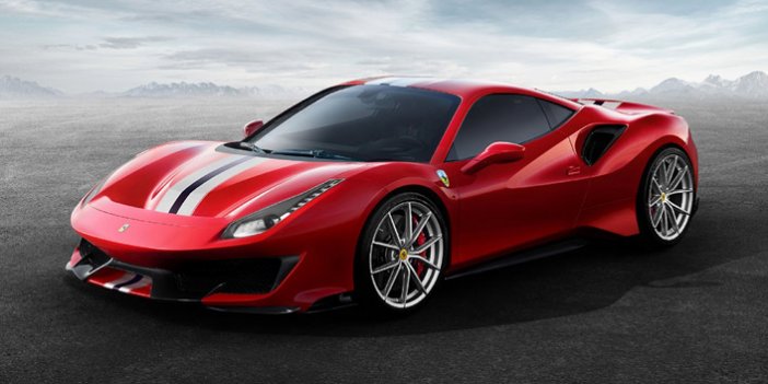 "Yılın Süper Otomobili" Ferrari 488 Pista oldu