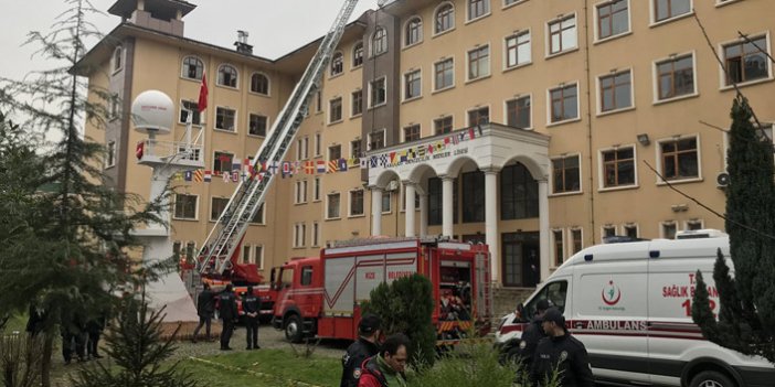 Rize'de okulda yangın çıktı