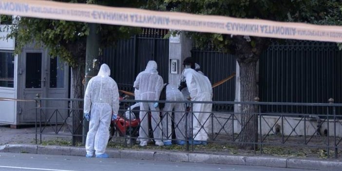 Yunanistan'da patlama: 1 polis yaralı