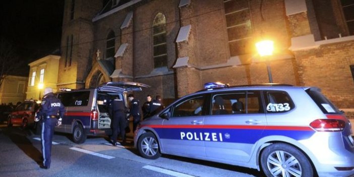 Viyana'da kiliseye saldırı: 15 yaralı