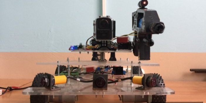 Öğrenciler askeri robot geliştirdi