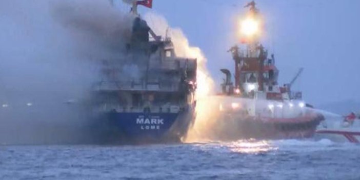İstanbul'da yük gemisinde yangın!