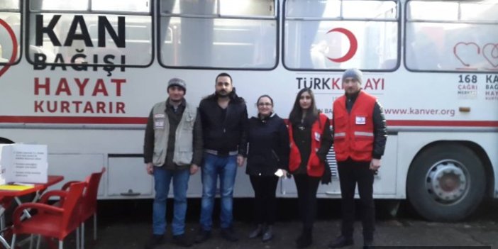 Trabzon Üniversitesi öğrenciler Kızılay için gönüllü oldu