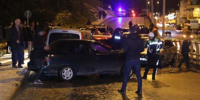 Samsun'da 'buzlanma' nedeniyle 14 araç birbirine girdi: 4 yaralı