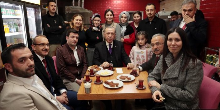 Cumhurbaşkanı Erdoğan ile çay simit sohbeti