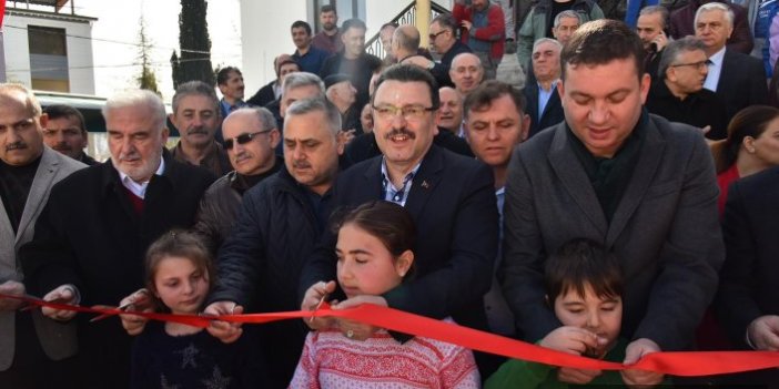 Ahmet Metin Genç Kireçhane Pazarı'nı açtı