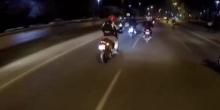 Motosikletli maganda trafikte dehşet saçtı!