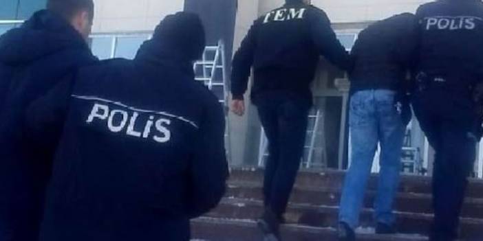 Adana merkezli 33 ilde FETÖ operasyonu: 41'i muvazzaf 51 gözaltı