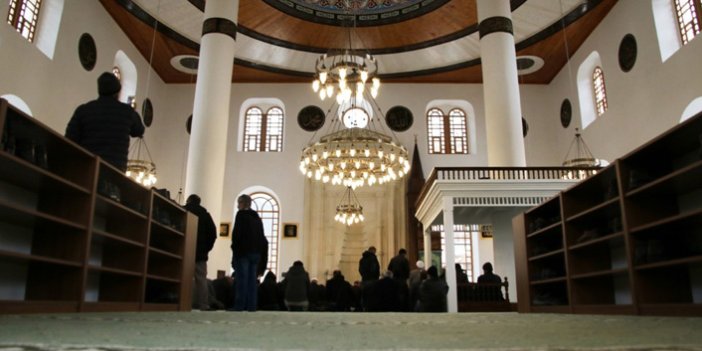Rize'de taşınan eski Orta Cami yeni yerinde ibadete açıldı