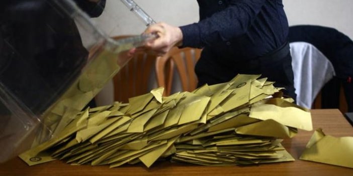 Kartal ve Kadıköy'de görevlilere seçim soruşturması