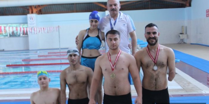 Engelli yüzücülerin hedefi Türkiye şampiyonluğu 