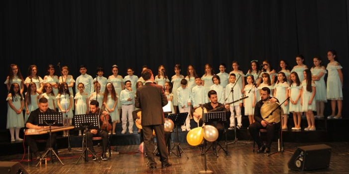 Trabzon'da muhteşem 23 Nisan konseri