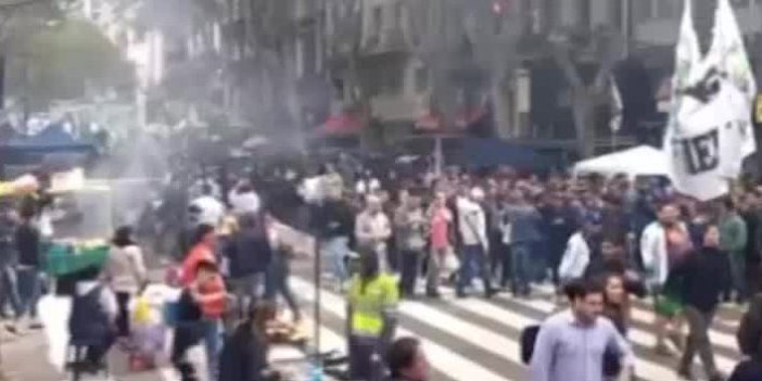 Arjantin'de halk sokaklara döküldü