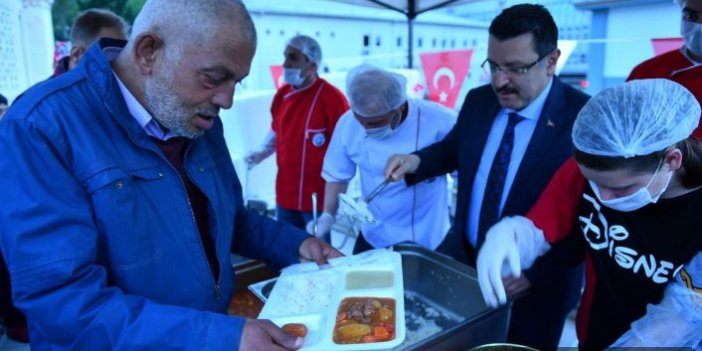 Trabzon'da 5 ayrı noktada iftar çadırı
