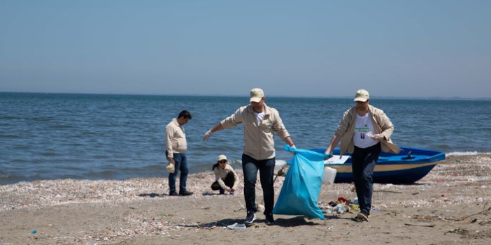 Doğa Dostu Araslar Samsun kıyılarını temizledi