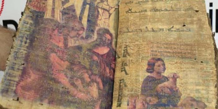 1400 yıllık dini motifli kitap ele geçirildi