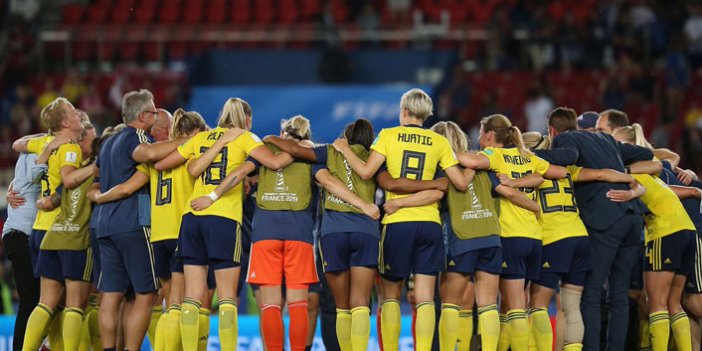 Kadınlar Dünya Kupası'nda İsveç yarı finalde!