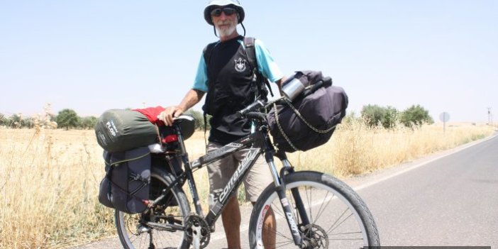 Bisikletiyle Türkiye’yi gezmeye başladı 