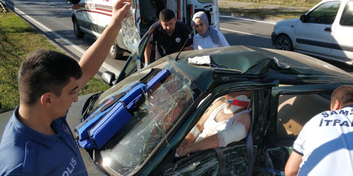Samsun'da otomobil aydınlatma direğine çarptı: 1 yaralı