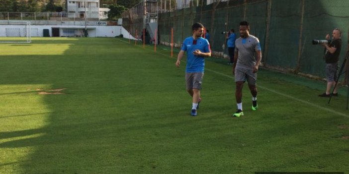 Sakatlıktan dönen Trabzonspor’un yıldızı yeşil çime ayak bastı