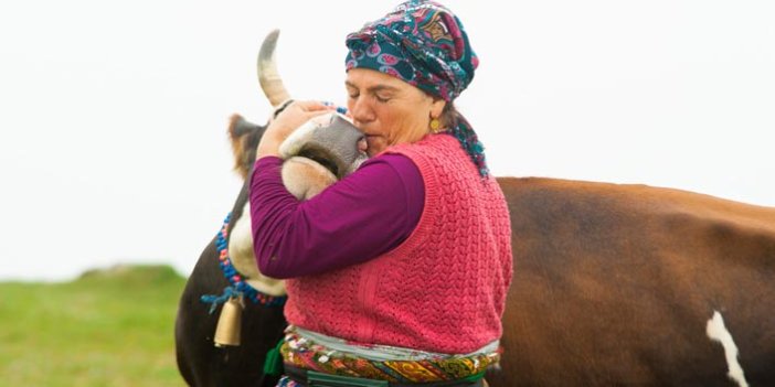 Karadenizli kadınların hayvan sevgisi