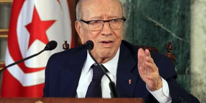 Tunus Cumhurbaşkanı Sibsi vefat etti