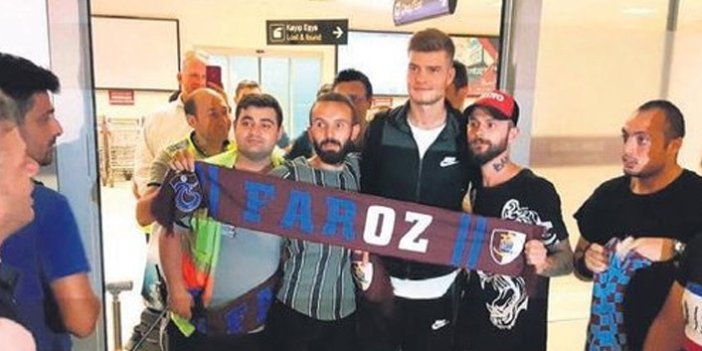 Sörloth Trabzonspor taraftarına hayran kaldı