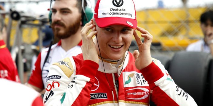 Michael Schumacher F2 kariyerinin ilk birinciliğini aldı