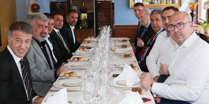 Sparta Prag Trabzonspor maçı öncesi dostluk yemeği