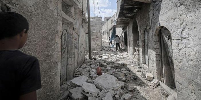 Esed rejimi İdlib'i yine vurdu