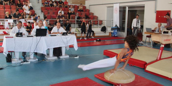 Türkiye Artistik Cimnastik final yarışması Samsun'da başladı