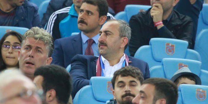 Bakan Abdülhamit Gül Trabzonspor maçında: "başarılar diliyorum"