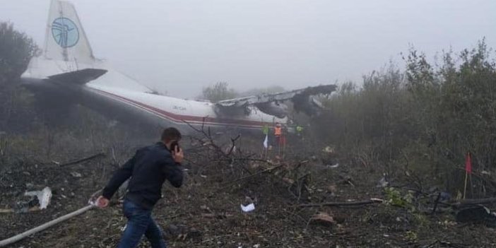 Ukrayna'daki uçak kazasında 5 kişi öldü