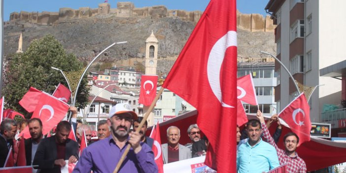 Mehmetçik'e destek yürüyüşü