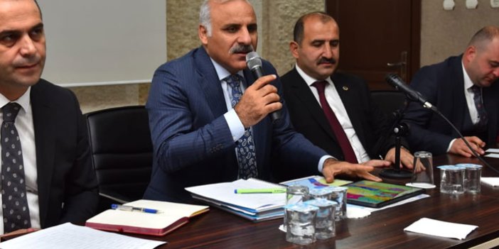 Zorluoğlu, Arsin'de konuştu: 18 ilçeye adaletli hizmet