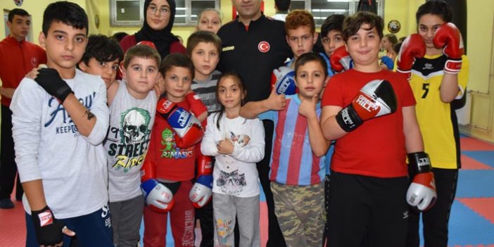 Trabzon'da gençler boksa ilgi gösteriyor
