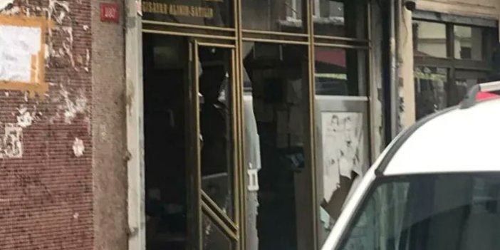 Beyoğlu'nda internet kafeye silahlı saldırı, yaralılar var