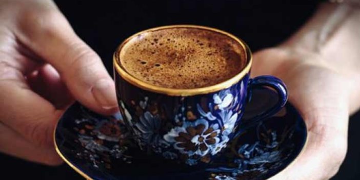 Her 100 Kişiden 63'ü Türk Kahvesini 'karşılıklı sohbet' için içiyor