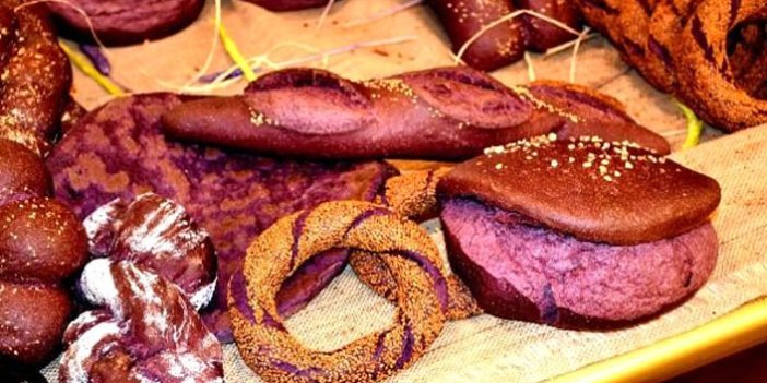Dünyada ilk kez Malatya'da üretilen 'mor ekmek' büyük ilgi görüyor